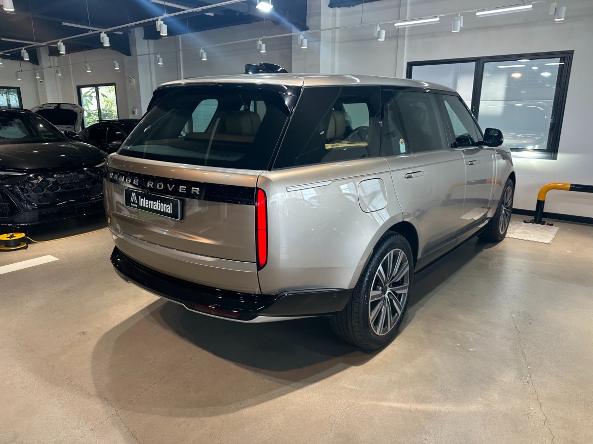 Land Rover Range Rover, 2026 — фото 8 из 12