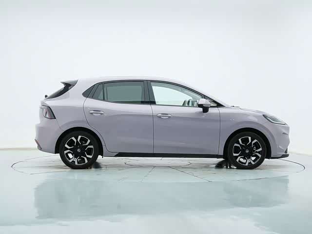 MG Motor 4 EV, 2025 — фото 5 из 9