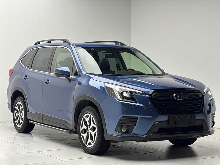 Subaru Forester, 2022 — фото 3 из 9