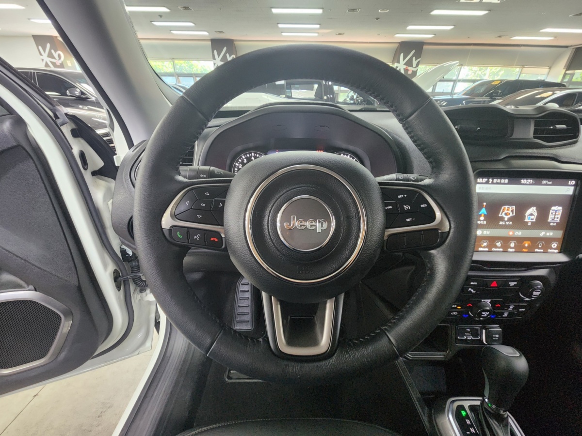 Jeep Renegade, 2022 — фото 6 из 12