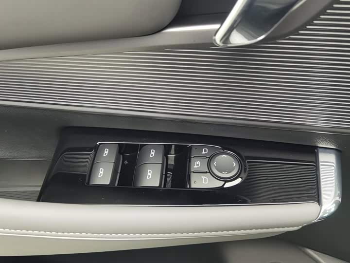 Buick Electra E5, 2025 — фото 9 из 9