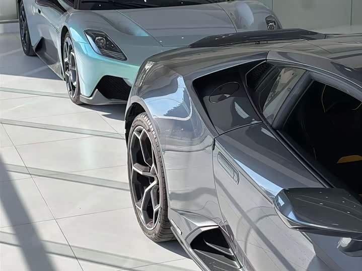 Lamborghini Huracán, 2022 — фото 7 из 9