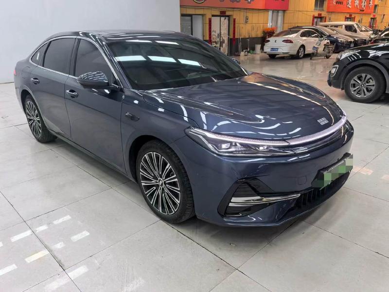Geely Galaxy A7, 2025 — фото 3 из 10