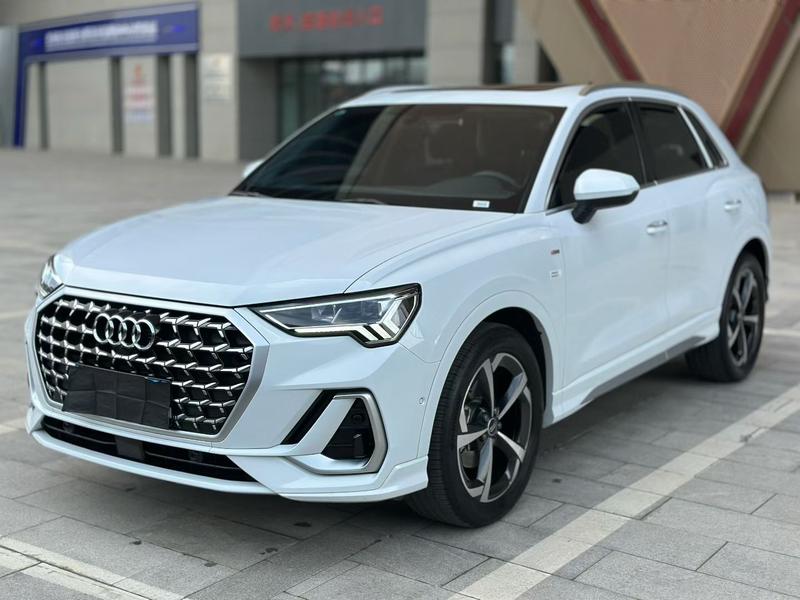 Audi Q3, 2025 — купить в Саранске под ключ