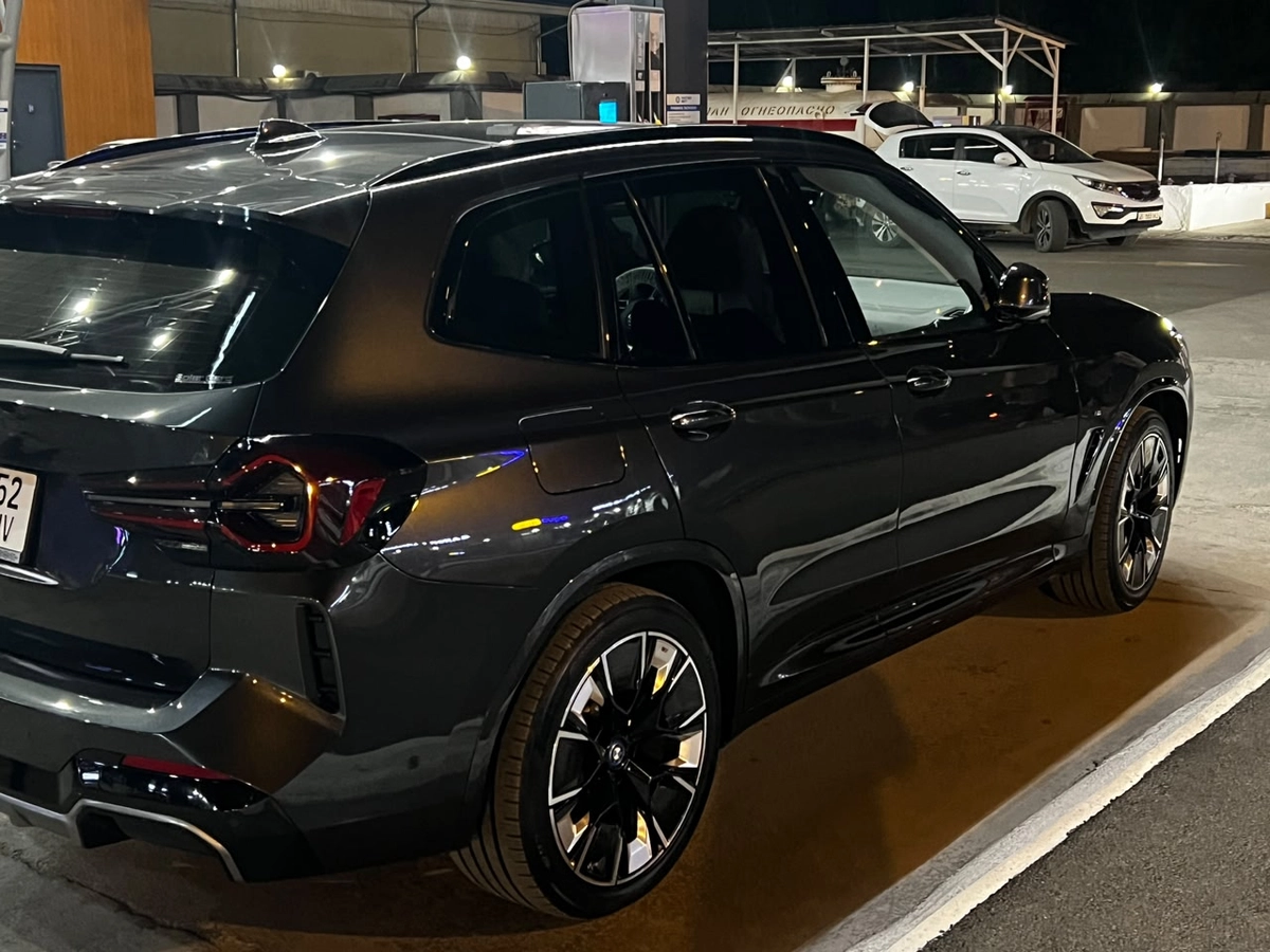 BMW IX3, 2021 — фото 3 из 12