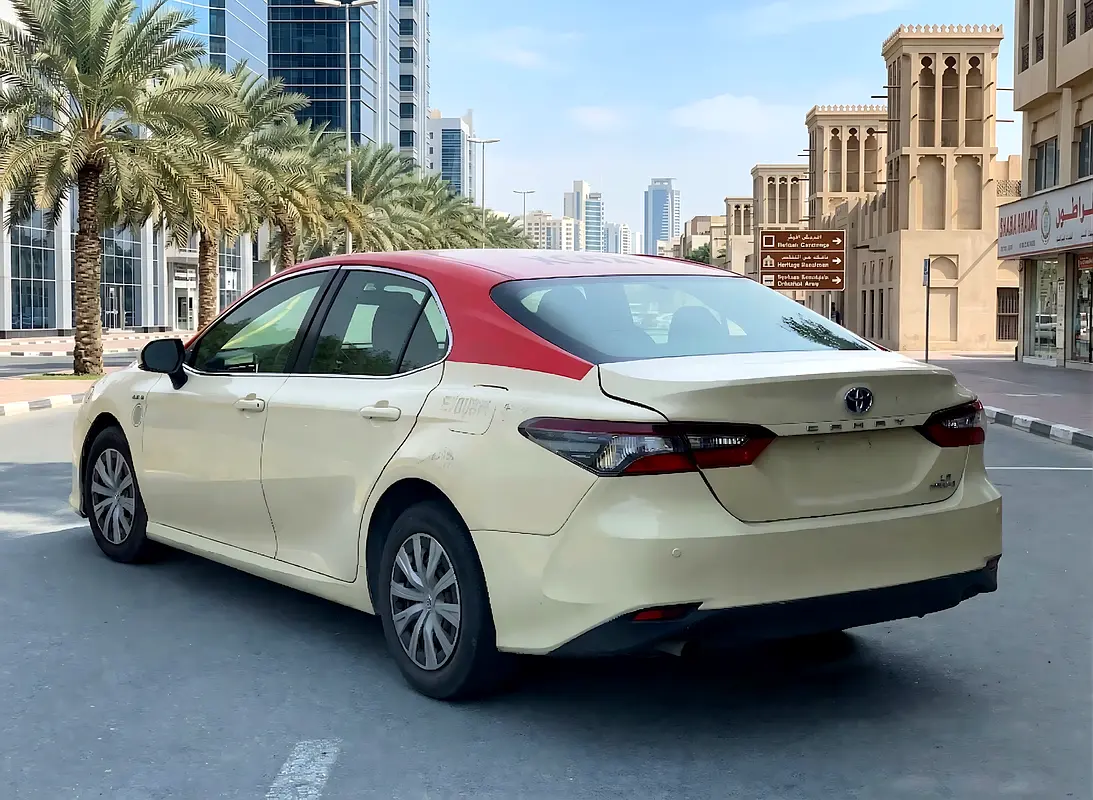 Toyota Camry, 2022 — фото 3 из 10