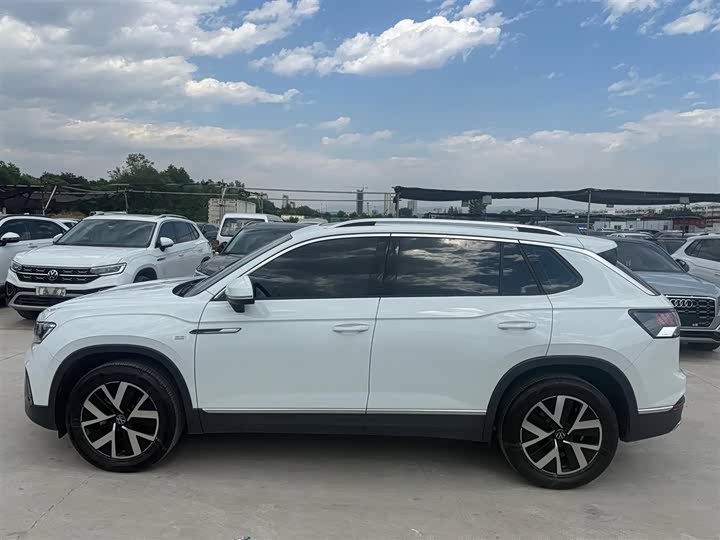 Volkswagen Tayron, 2022 — фото 3 из 9