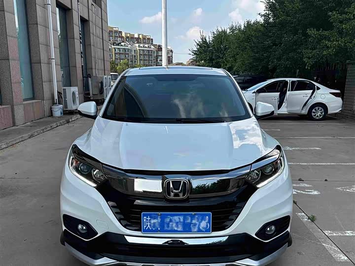 Honda Vezel, 2021 — фото 2 из 9