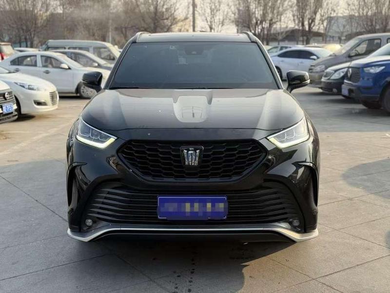 Toyota Crown Kluger, 2022 — фото 2 из 10