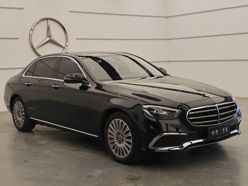 Mercedes-Benz E-Class, 2023 — фото 3 из 10
