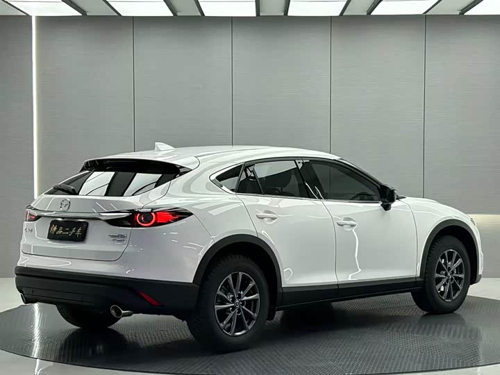 Mazda CX-4, 2023 — фото 5 из 9