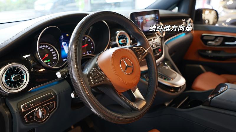 Mercedes-Benz V-Class, 2023 — фото 7 из 12