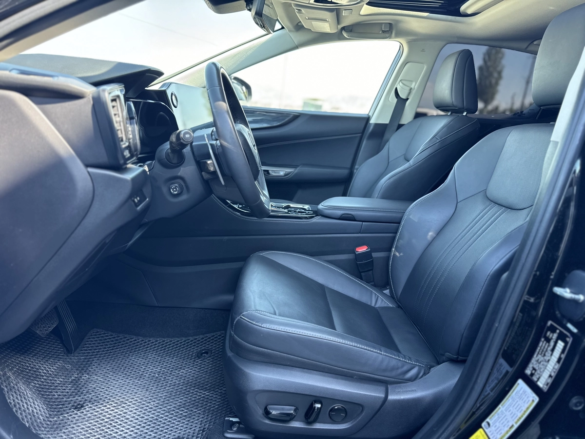 Lexus NX, 2023 — фото 4 из 8