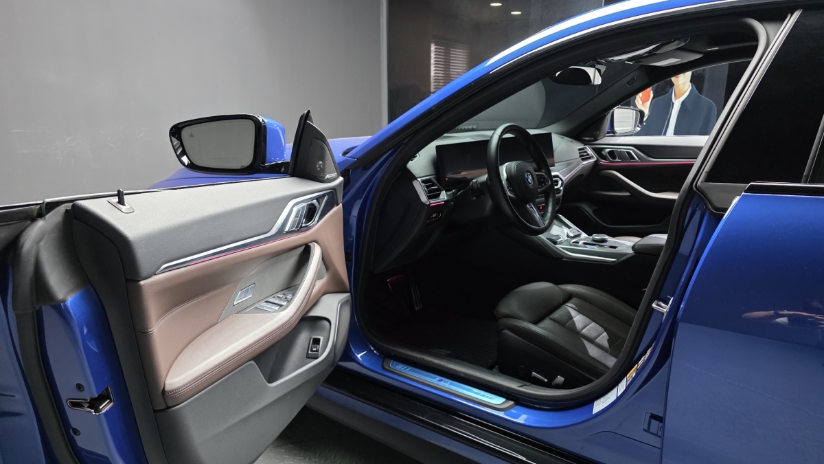 BMW i4, 2023 — фото 9 из 12