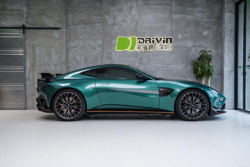 Aston Martin V8 Vantage, 2022 — фото 5 из 9