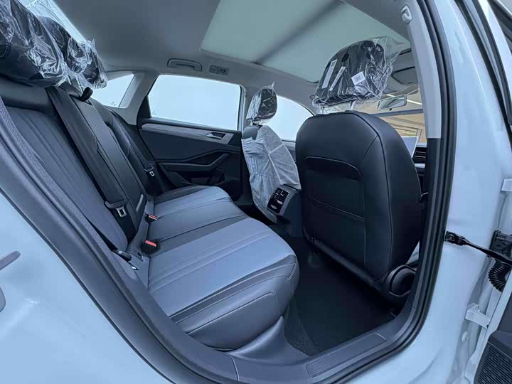 Volkswagen Sagitar L, 2026 — фото 7 из 7