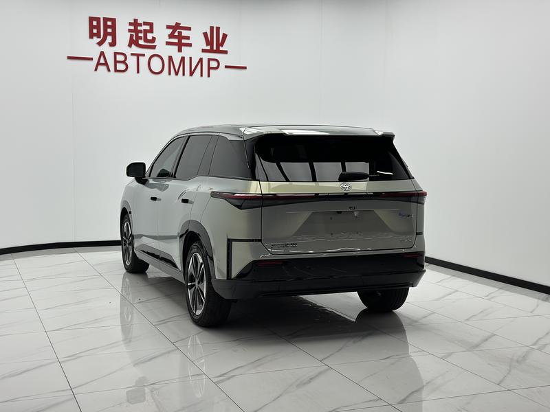 Toyota bZ3X, 2025 — фото 4 из 12