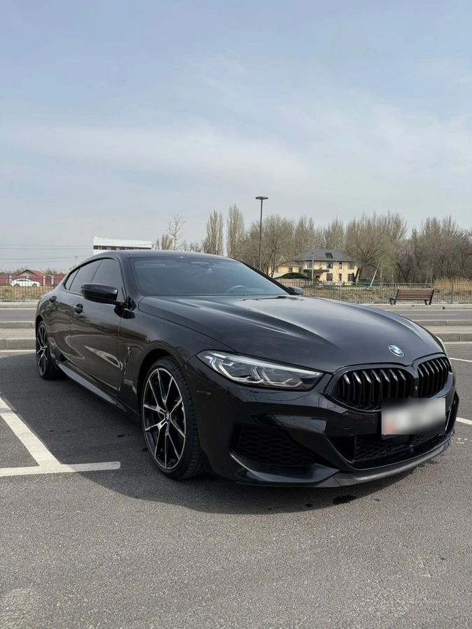 BMW M8, 2021