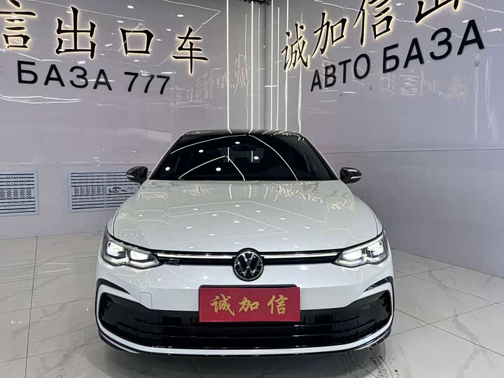 Volkswagen Golf, 2023 — фото 2 из 9