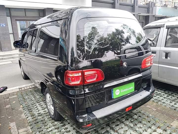 Dongfeng Forthing Lingzhi M5, 2023 — фото 5 из 9