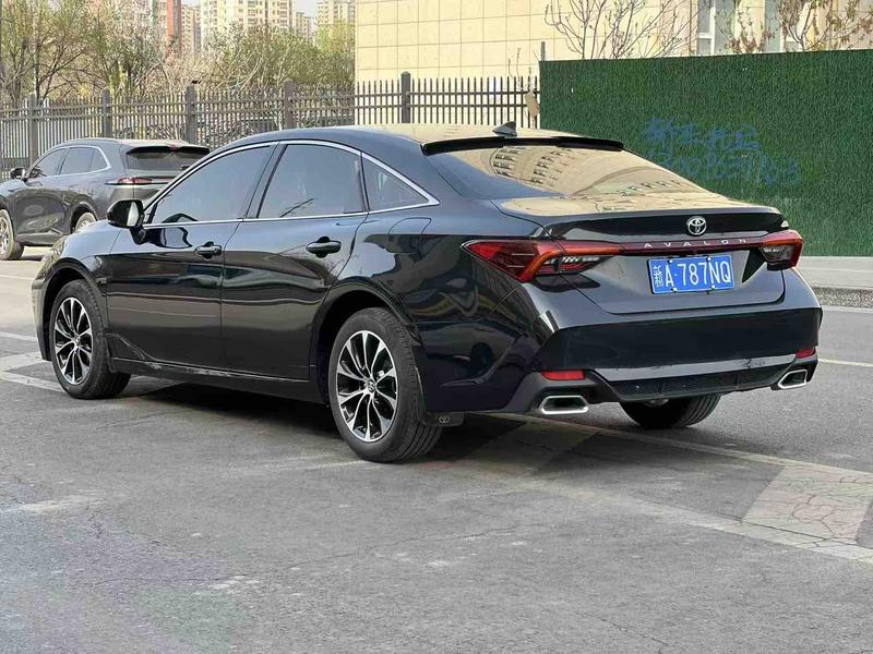 Toyota Avalon, 2023 — фото 4 из 11