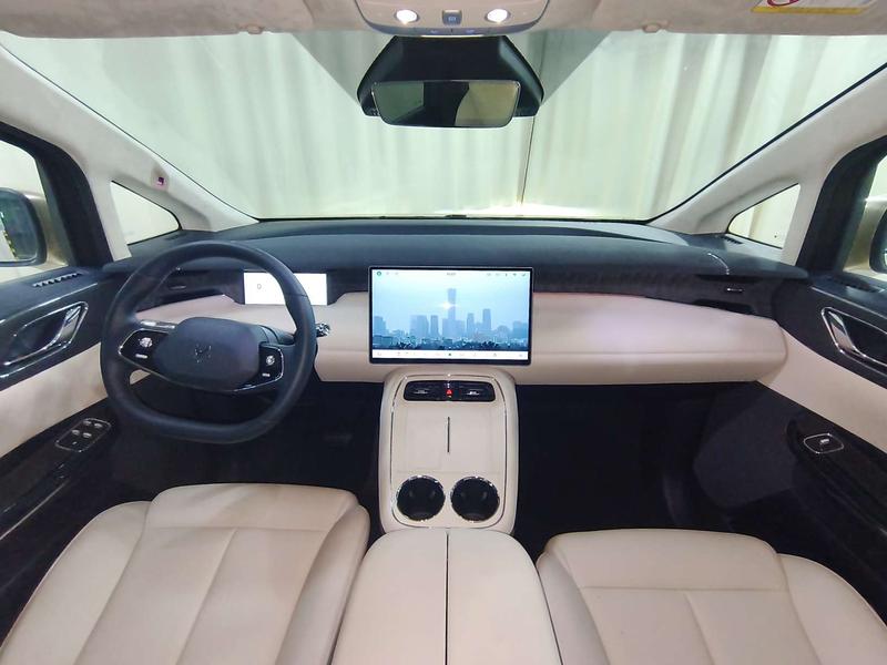 BAIC Arcfox Wendao V9, 2026 — фото 9 из 12