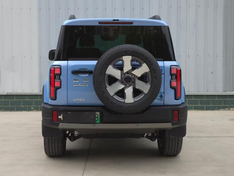 BAIC Beijing BJ40 Hybrid, 2025 — фото 5 из 9