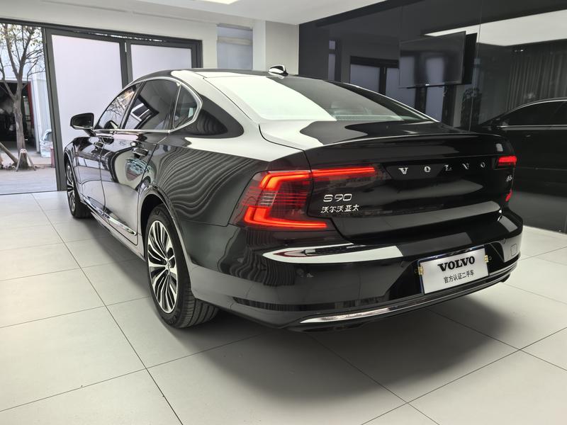Volvo S90, 2025 — фото 4 из 12