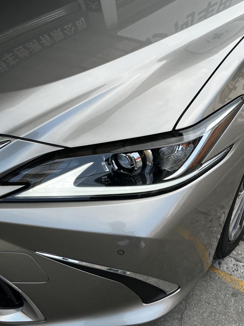 Lexus ES, 2023 — фото 9 из 12