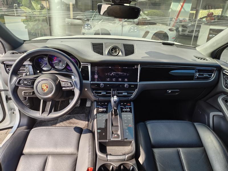 Porsche Macan, 2022 — фото 8 из 12