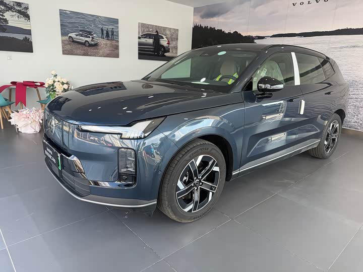 Volvo XC70 Hybrid, 2025 — купить в Пензе под ключ