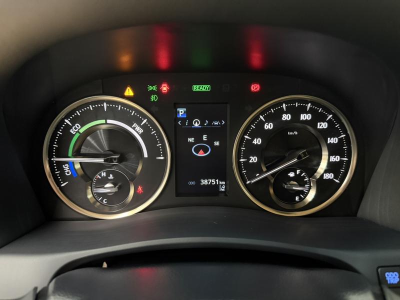 Toyota Alphard, 2022 — фото 11 из 12