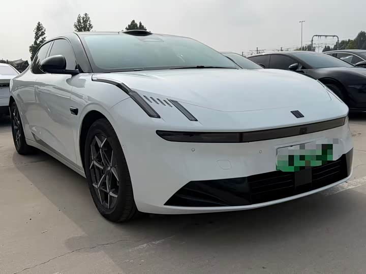 Lynk & Co 30 EM-P Hybrid, 2025 — фото 3 из 9
