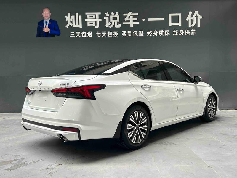 Nissan Teana, 2024 — фото 4 из 12