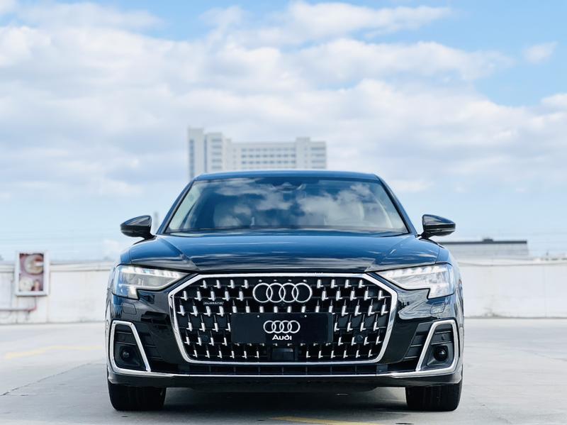 Audi A8, 2023 — фото 2 из 12