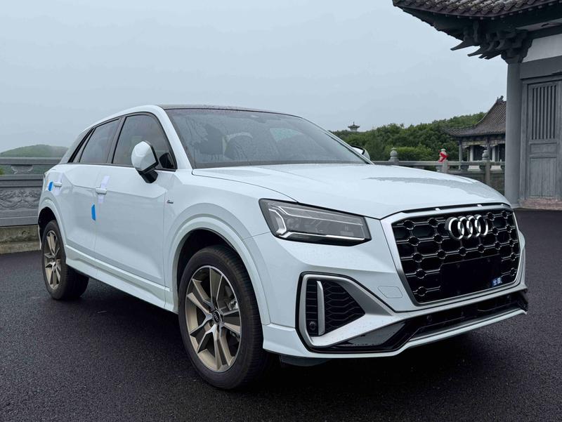 Audi Q2L, 2023 — фото 3 из 12