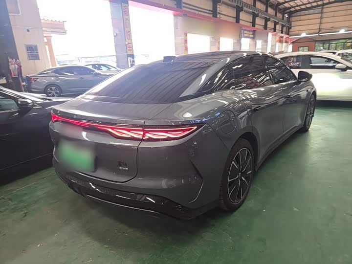 BYD Han L, 2025 — фото 7 из 9