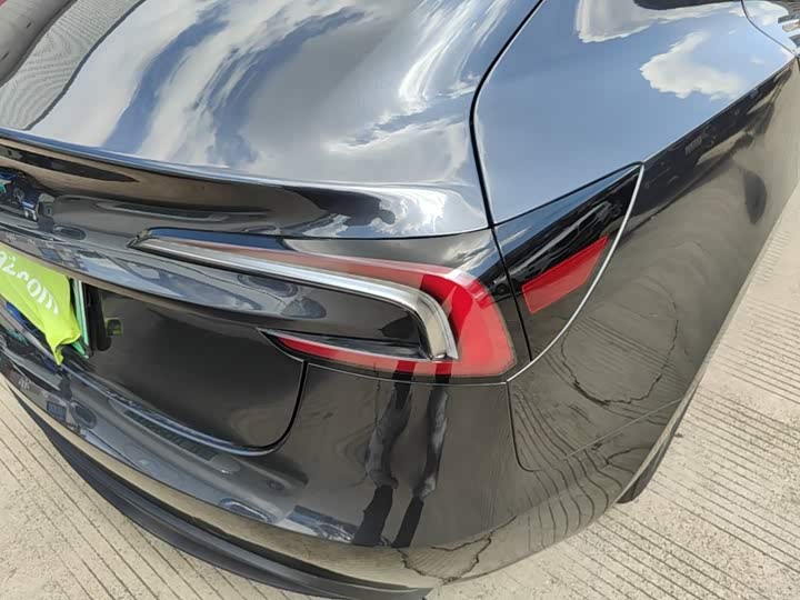 Tesla Model 3, 2024 — фото 8 из 9