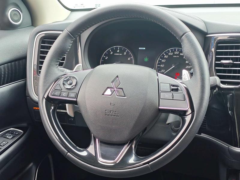 Mitsubishi Outlander, 2022 — фото 10 из 12