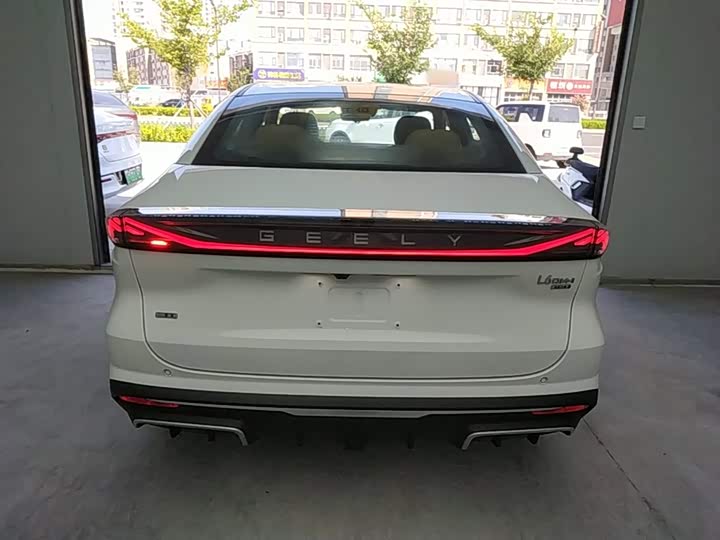 Geely Galaxy L6, 2024 — фото 6 из 9