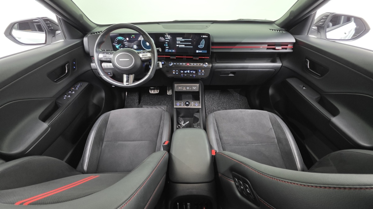 Hyundai Kona, 2023 — фото 6 из 12