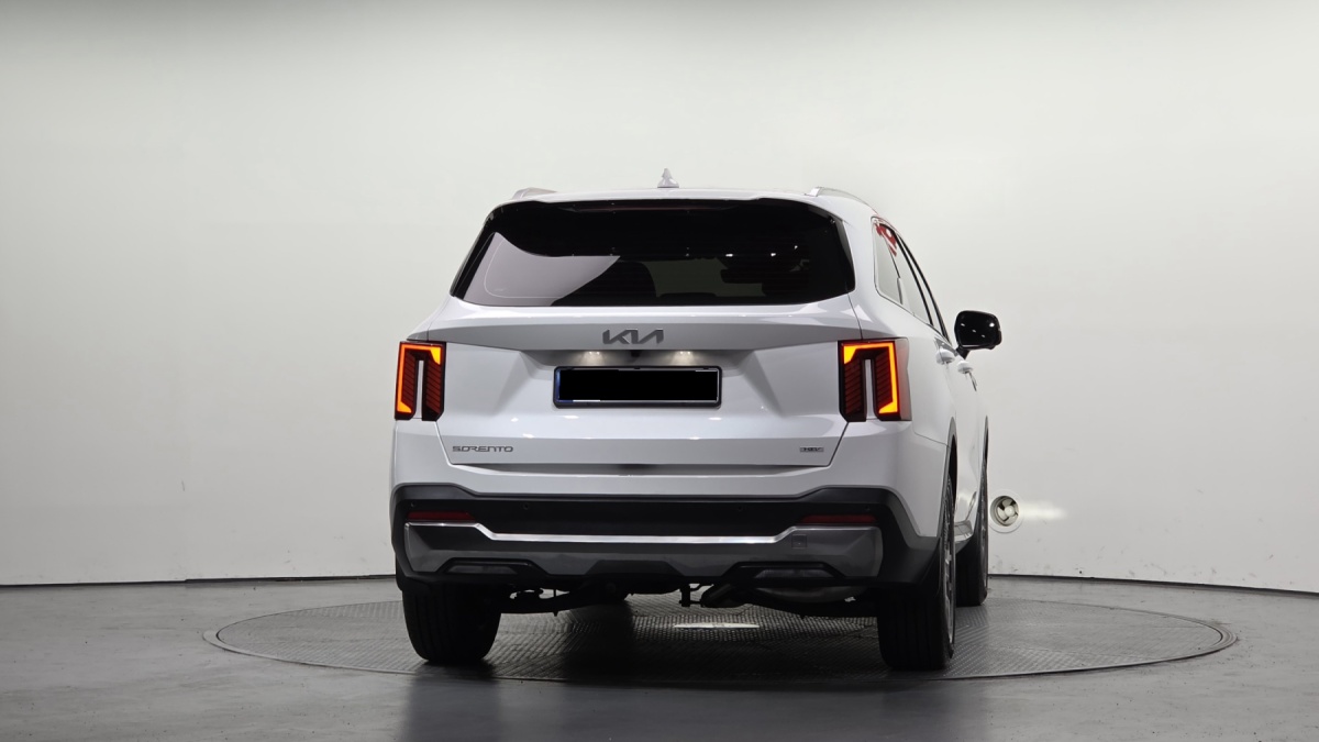 Kia Sorento, 2025 — фото 4 из 12