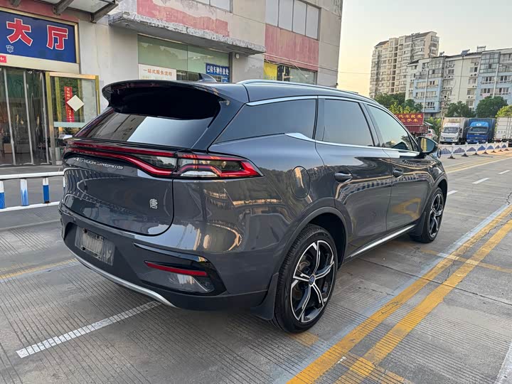 BYD Tang Hybrid/EV, 2022 — фото 6 из 9