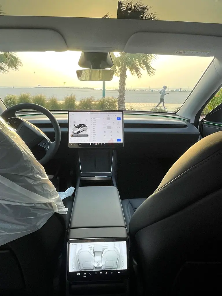 Tesla Model Y, 2025 — фото 6 из 10