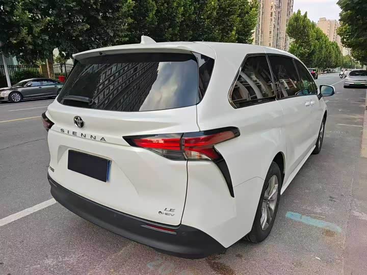 Toyota Sienna, 2025 — фото 9 из 9