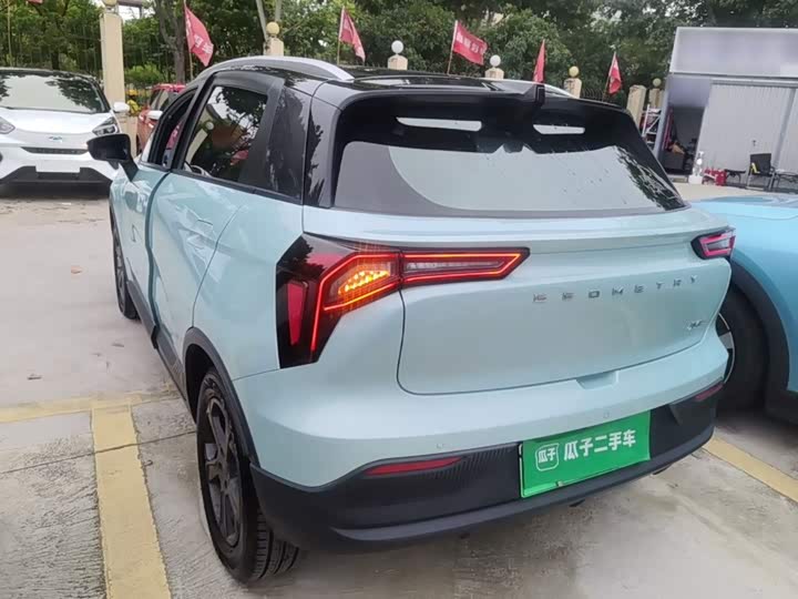 Geely Geometry E Firefly, 2022 — фото 5 из 9