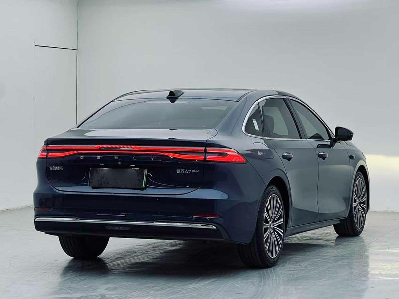 Geely Galaxy A7, 2025 — фото 5 из 9