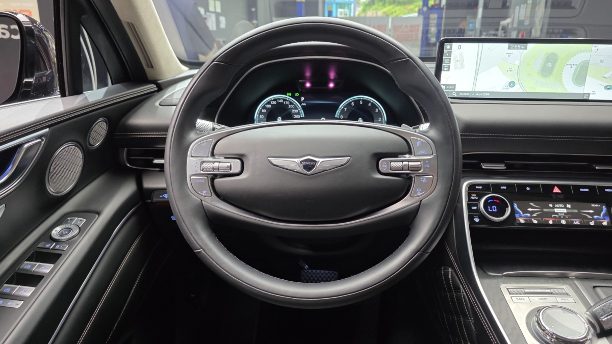 Genesis GV80, 2023 — фото 12 из 12