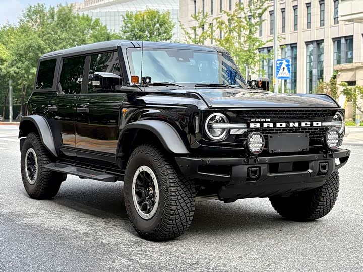 Ford Bronco, 2024 — фото 3 из 9