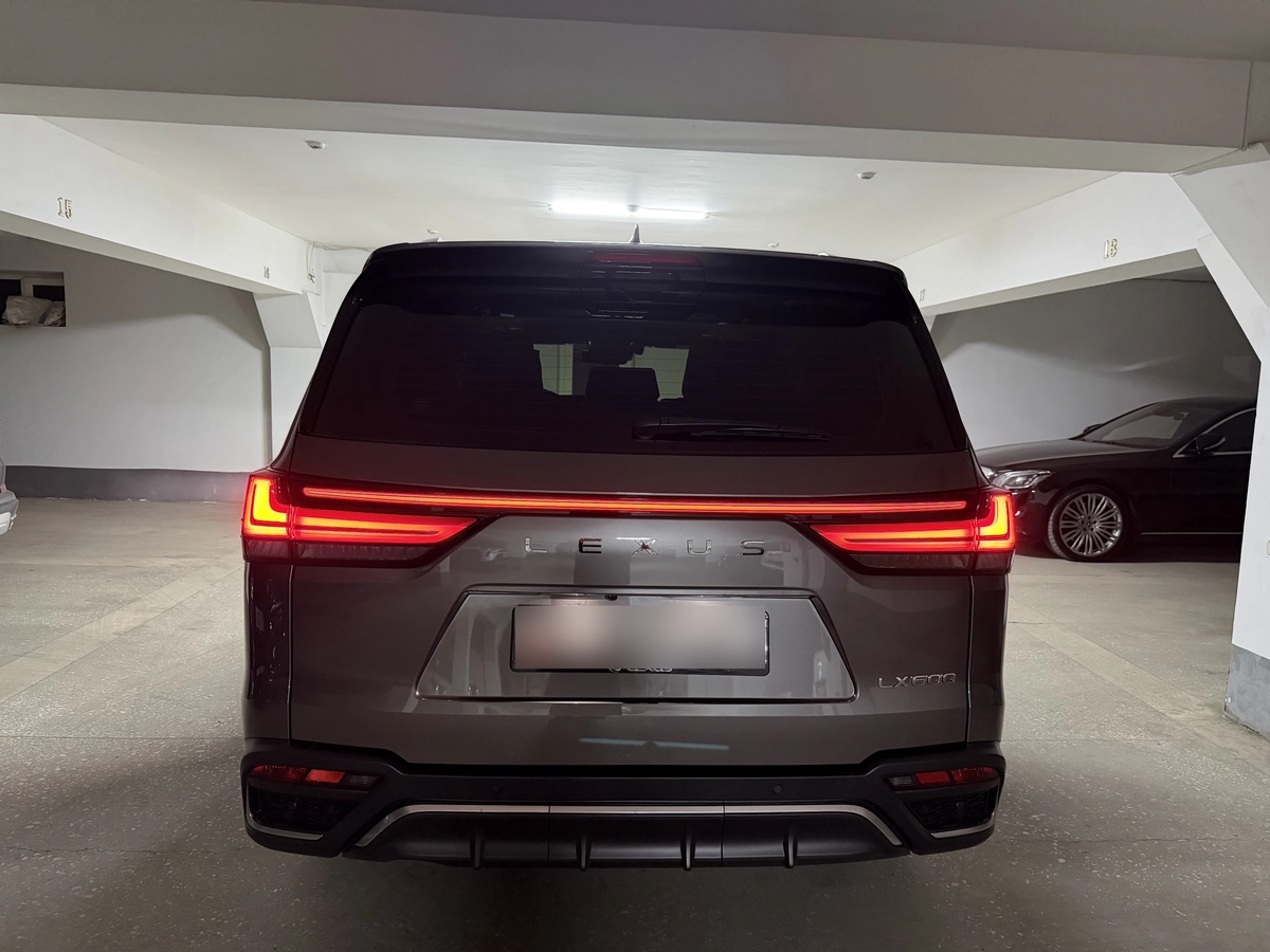 Lexus LX, 2023 — фото 3 из 6